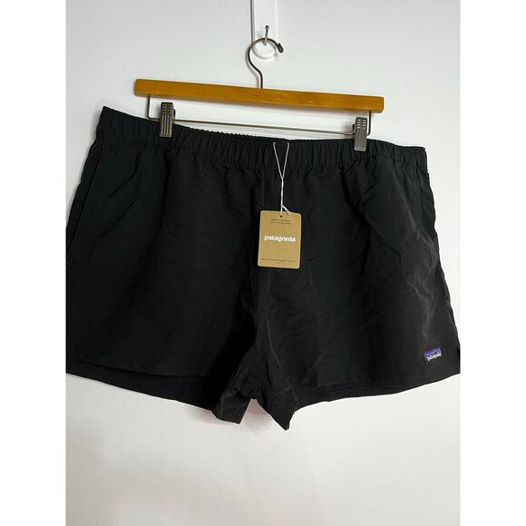 Patagonia women's barely baggies 2-1/2" shorts Size XL NWT - Picture 2 of 6